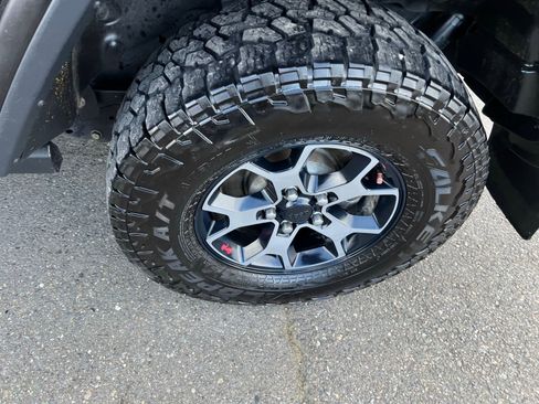 Used 2018 Jeep Wrangler Unlimited Rubicon AWD/4WD image 16
