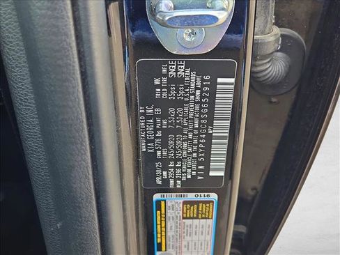 Used 2025 Kia Telluride S FWD image 24
