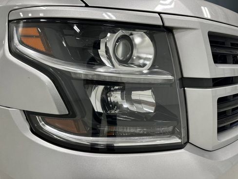 Used 2018 Chevrolet Tahoe Premier w/ RST 6.2L Performance Edition AWD/4WD image 10