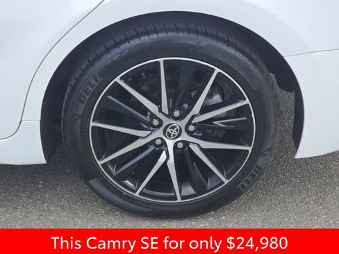 Used 2024 Toyota Camry SE FWD image 39