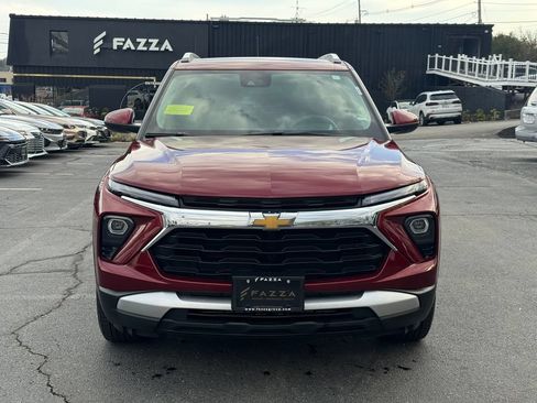 Used 2025 Chevrolet TrailBlazer LT AWD/4WD image 14