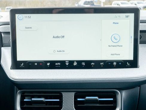 New 2026 Ford Maverick XLT w/ XLT Luxury Package FWD image 18