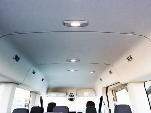 Used 2024 Ford Transit 350 XLT image 43