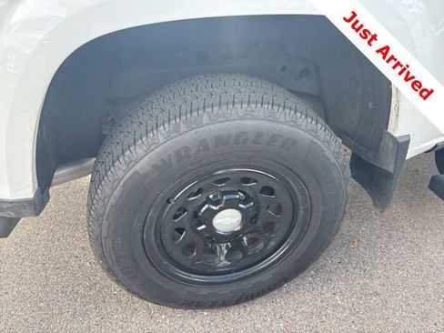 Used 2025 Chevrolet Colorado W/T w/ WT Convenience Package II image 15