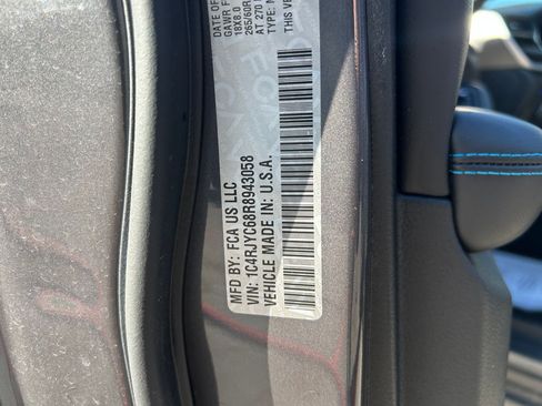 Used 2024 Jeep Grand Cherokee Trailhawk AWD/4WD image 34