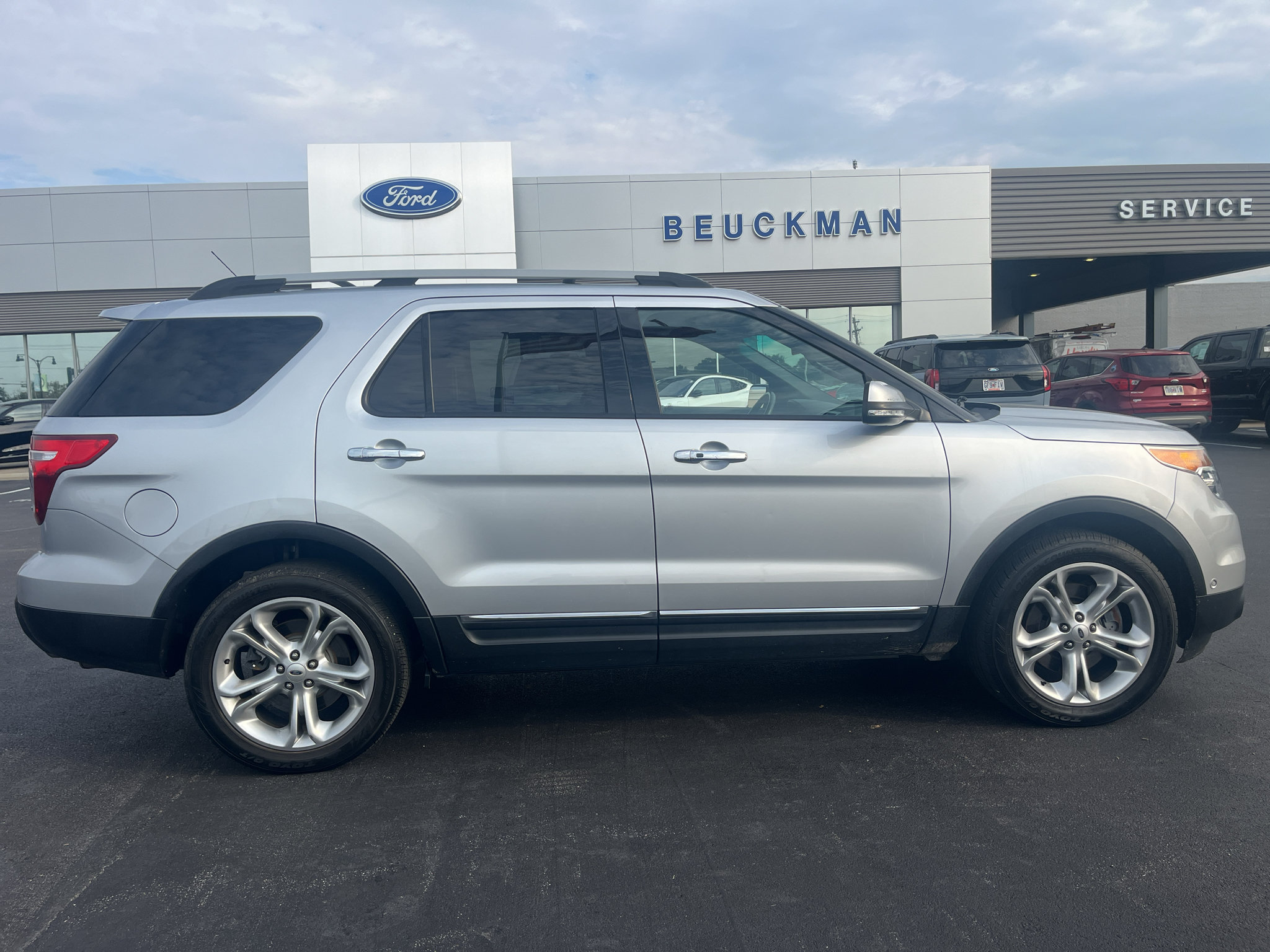 Used 2015 Ford Explorer Limited w/ Equipment Group 302A AWD/4WD image 12