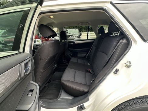 Used 2018 Subaru Outback 2.5i Premium AWD/4WD image 42