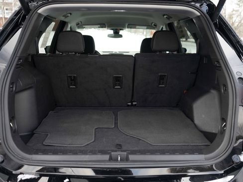 Used 2024 Chevrolet Equinox LT image 9