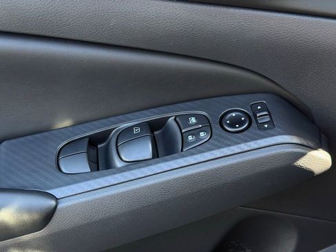 Certified 2025 Nissan Altima 2.5 S image 19