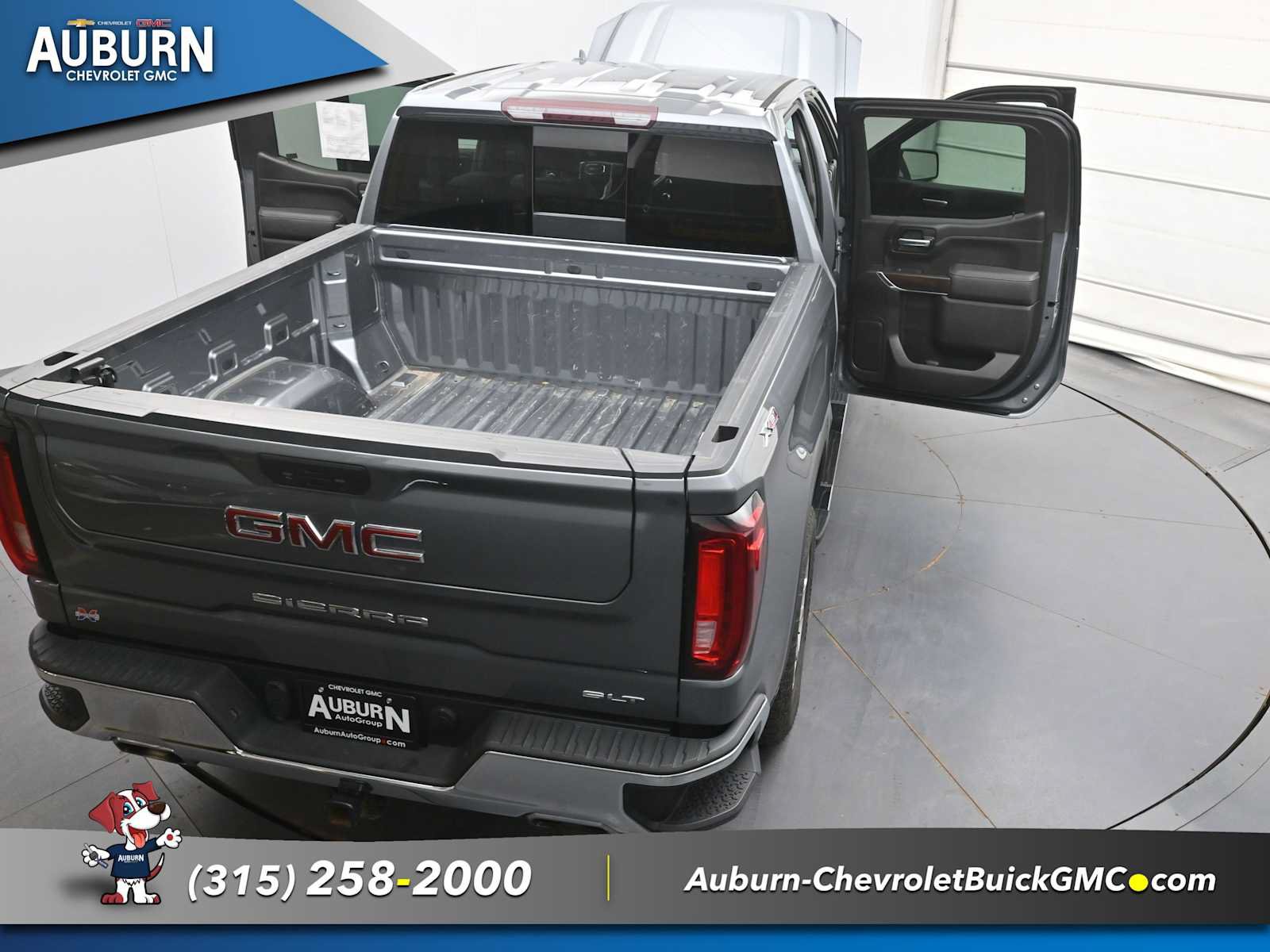 Used 2021 GMC Sierra 1500 SLT w/ SLT Premium Package AWD/4WD image 41