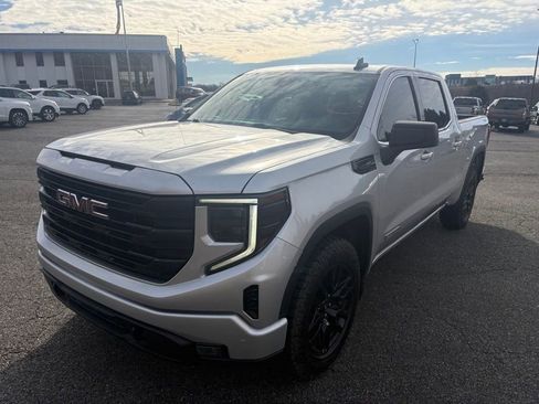Used 2022 GMC Sierra 1500 Elevation image 3