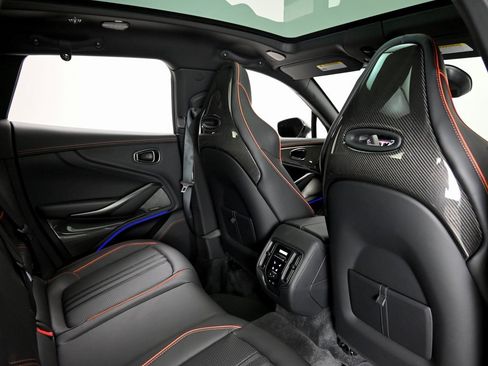 Used 2025 Aston Martin DBX 707 image 9