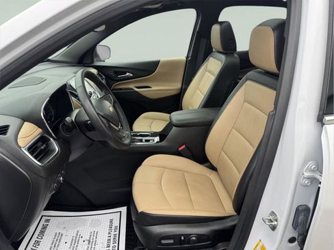 Used 2024 Chevrolet Equinox Premier image 16