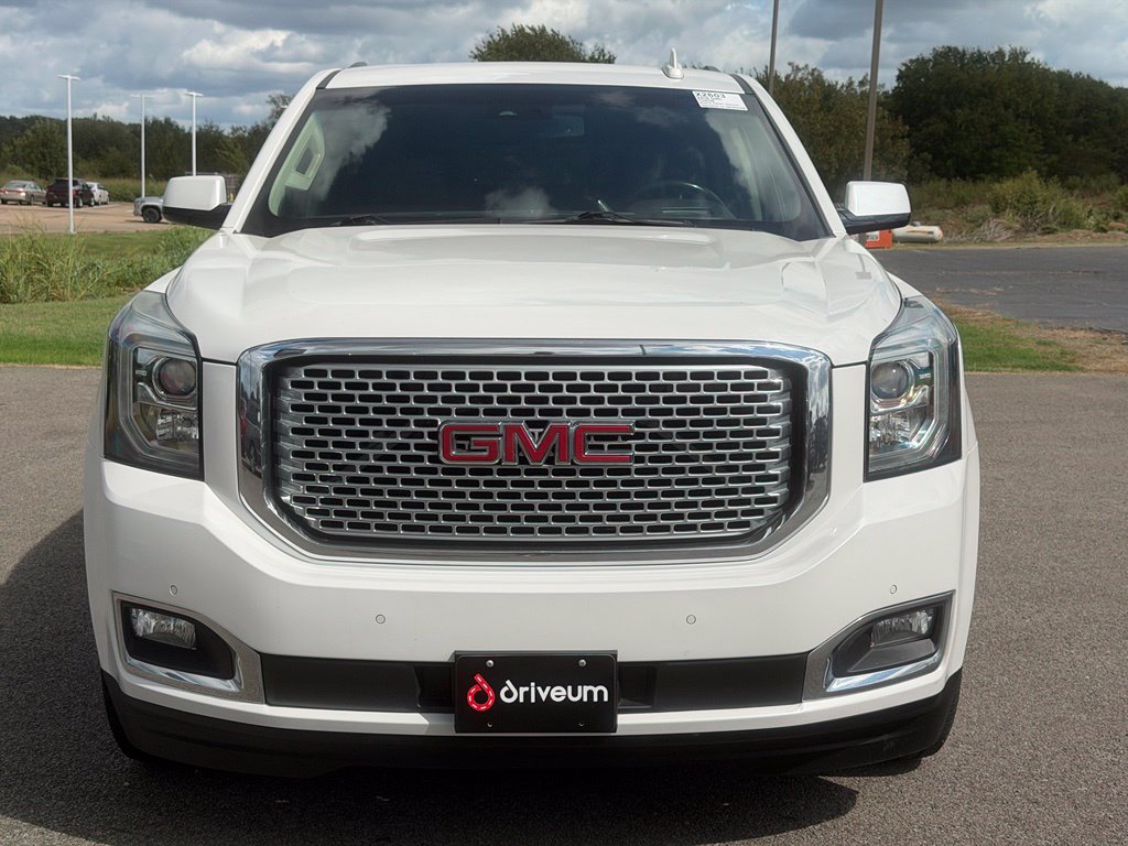 Used 2016 GMC Yukon Denali w/ Open Road Package AWD/4WD image 2