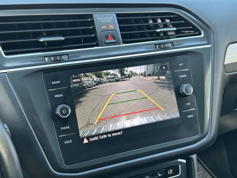 Used 2019 Volkswagen Tiguan SE FWD image 22