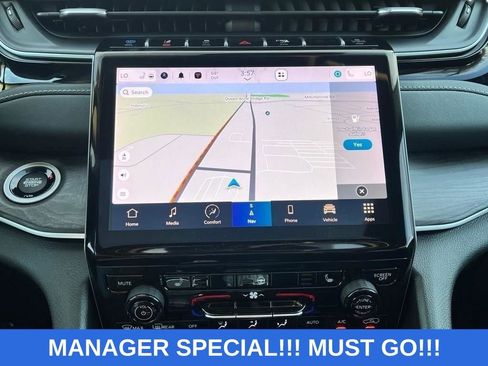 New 2024 Jeep Grand Cherokee Limited 4xe image 14