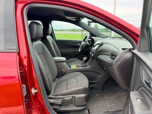 Certified 2024 Chevrolet Equinox RS FWD image 10