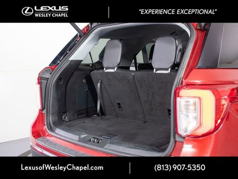 Used 2021 Ford Explorer XLT w/ Equipment Group 202A RWD image 16