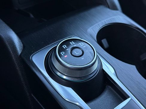 Used 2025 Ford Escape Platinum image 32