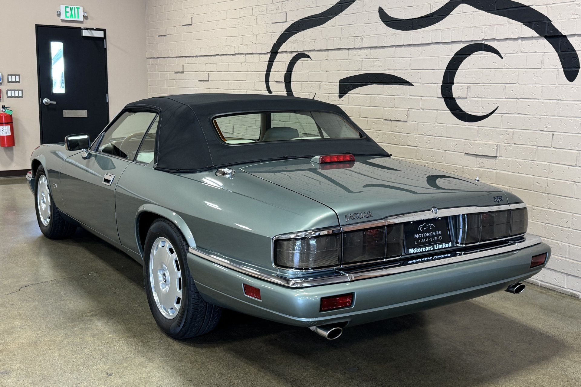 Used 1996 Jaguar XJS 4.0 Convertible RWD image 8