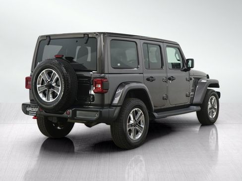 Used 2018 Jeep Wrangler Unlimited Sahara AWD/4WD image 5