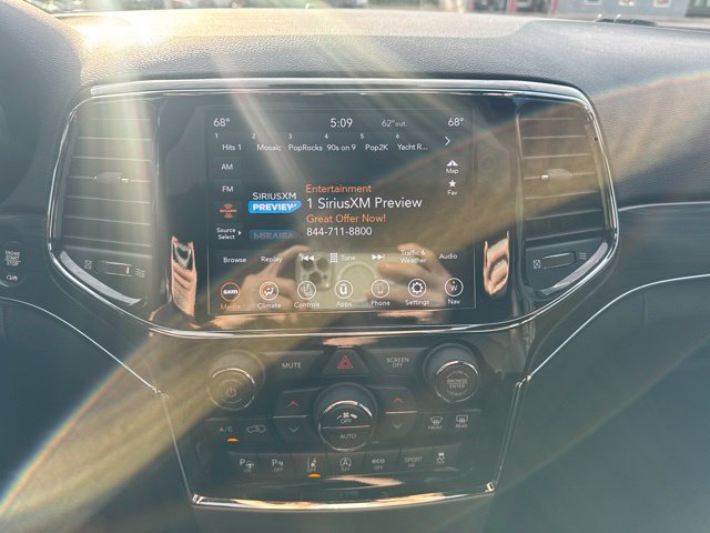 Used 2021 Jeep Grand Cherokee Limited w/ Quick Order Package 28K 80th AWD/4WD image 18
