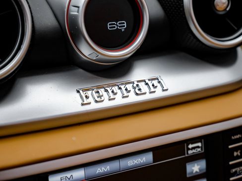 Used 2016 Ferrari California T image 68