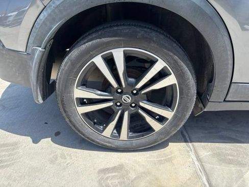 Used 2020 Nissan Kicks SV w/ Exterior Package FWD image 7