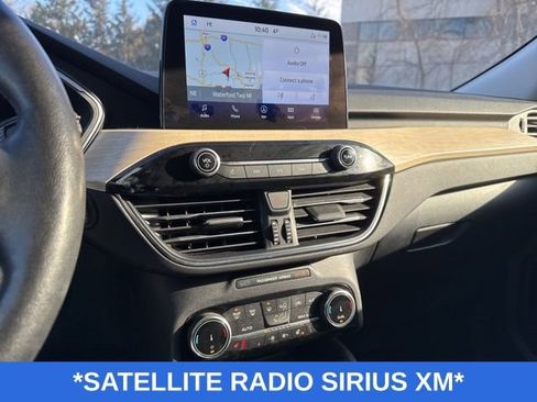 Used 2022 Ford Escape Titanium w/ Titanium Premium Package image 10