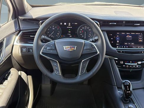 New 2026 Cadillac XT5 Premium Luxury w/ LPO, Floor Liner Package AWD/4WD image 28