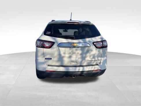 Used 2014 Chevrolet Traverse LT image 6