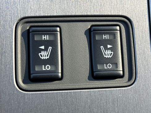 Used 2024 Nissan Murano SV image 14