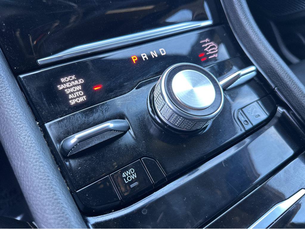 Used 2022 Jeep Grand Cherokee Summit w/ Advanced Protech Group IV AWD/4WD image 28