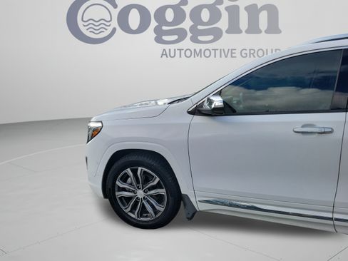 Used 2019 GMC Terrain Denali w/ Advanced Safety Package AWD/4WD image 23