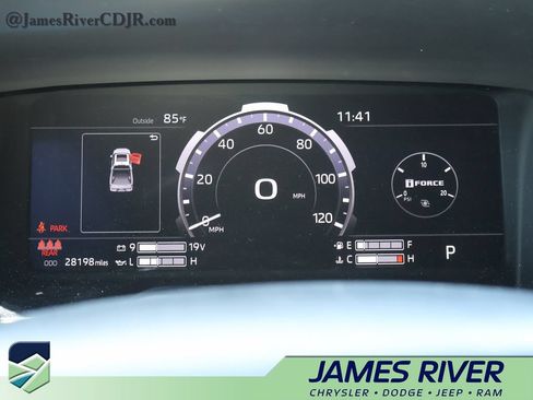 Used 2023 Toyota Tundra Platinum AWD/4WD image 29