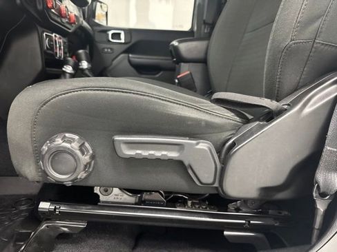 Used 2021 Jeep Wrangler Unlimited Sport AWD/4WD image 10