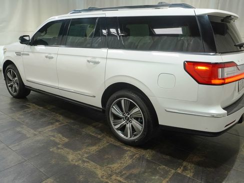 Used 2019 Lincoln Navigator L Reserve AWD/4WD image 10