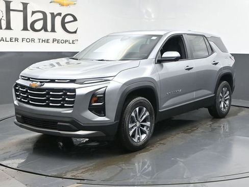 New 2026 Chevrolet Equinox LT w/ Safety and Technology Package FWD image 12