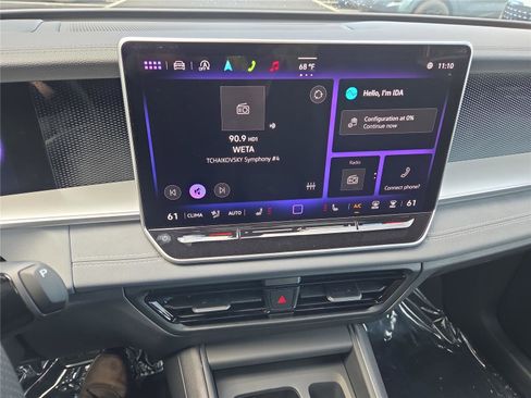 New 2025 Volkswagen Tiguan SE R-Line image 16