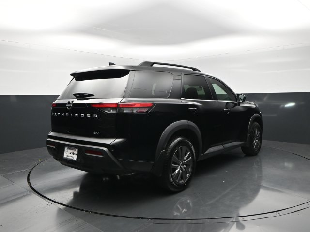 Used 2024 Nissan Pathfinder SV FWD image 8