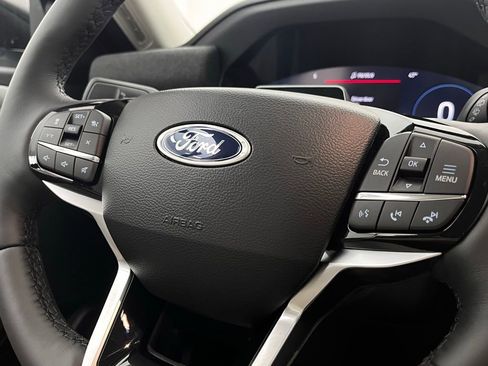 New 2026 Ford Explorer Platinum image 23