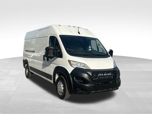 Used 2023 RAM ProMaster 2500 image 2