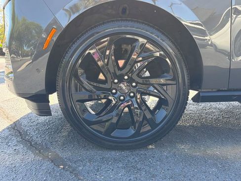 Used 2025 Lincoln Navigator Black Label image 30