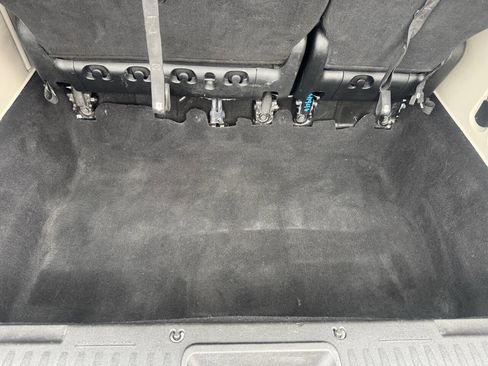 Used 2019 Dodge Grand Caravan SE w/ UConnect Hands-Free Group image 24