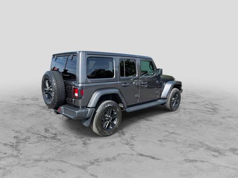 Used 2021 Jeep Wrangler Unlimited Sahara AWD/4WD image 8