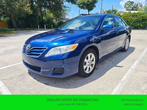 Used 2011 Toyota Camry LE w/ LE Extra-Value Pkg FWD image 1