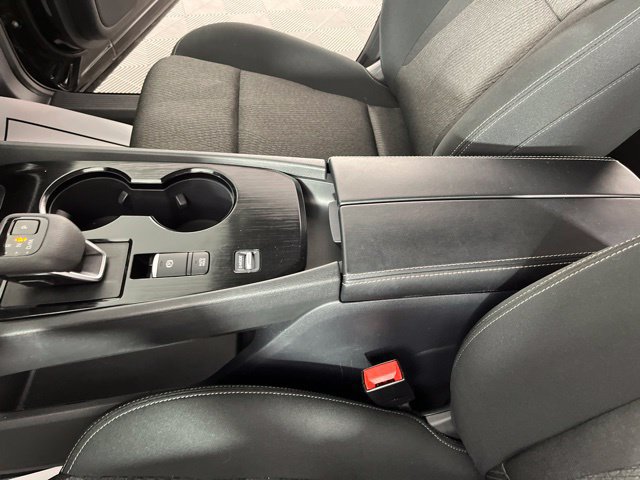 Certified 2026 Nissan Rogue SV FWD image 28
