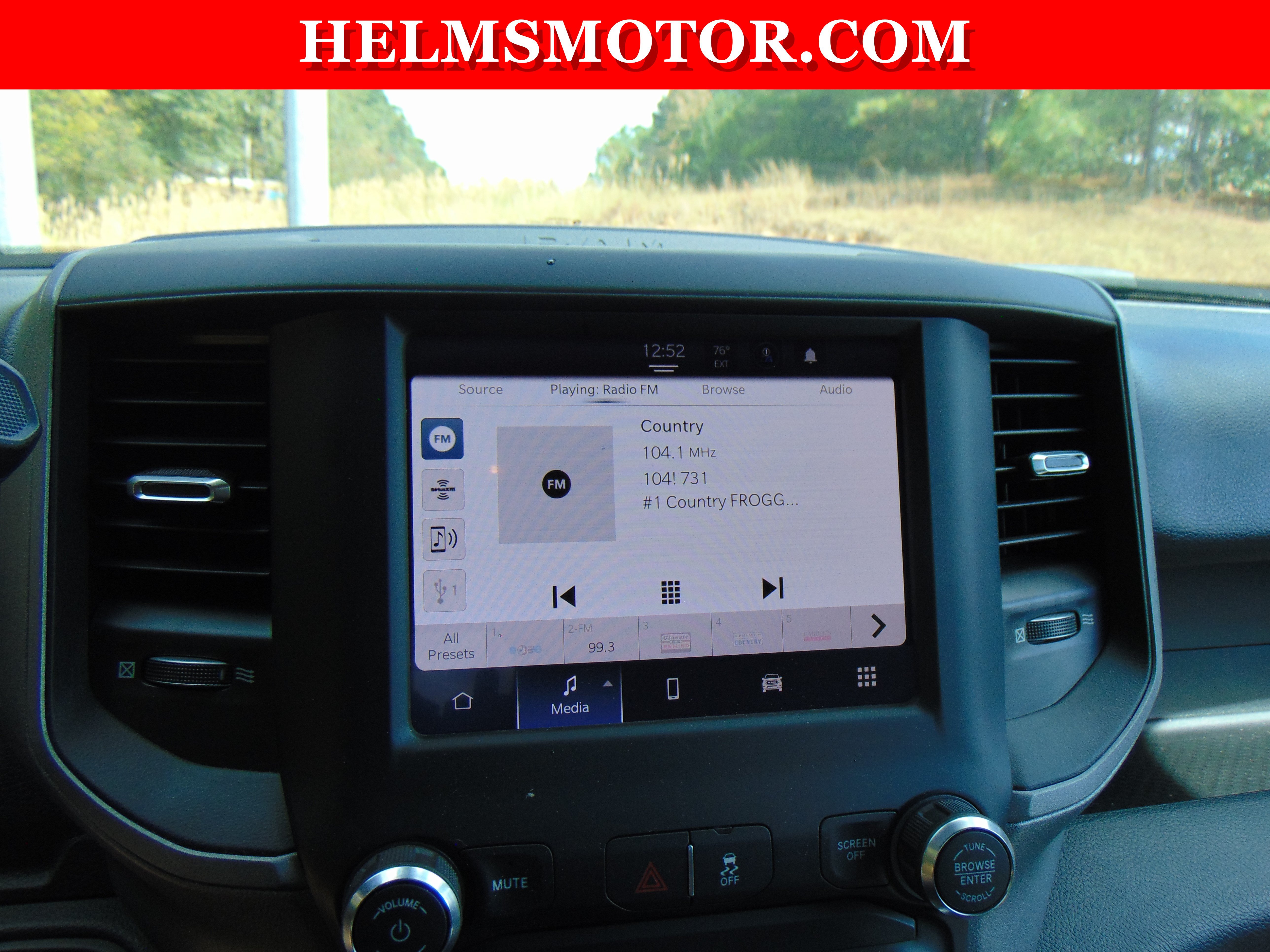 Used 2024 RAM 2500 Tradesman w/ Chrome Appearance Group AWD/4WD image 28