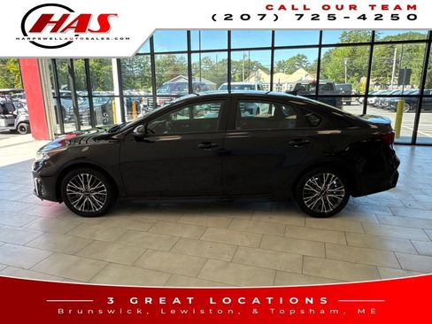 Used 2022 Kia Forte GT-Line w/ GT-Line Premium Package image 2