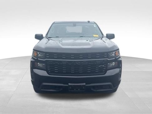 Used 2020 Chevrolet Silverado 1500 Custom w/ Custom Value Package AWD/4WD image 7
